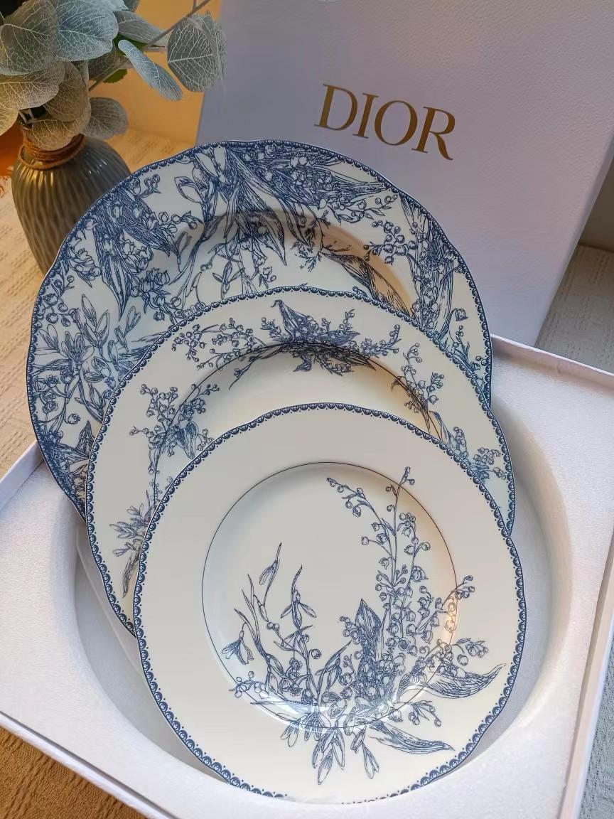 Dior plates set of three